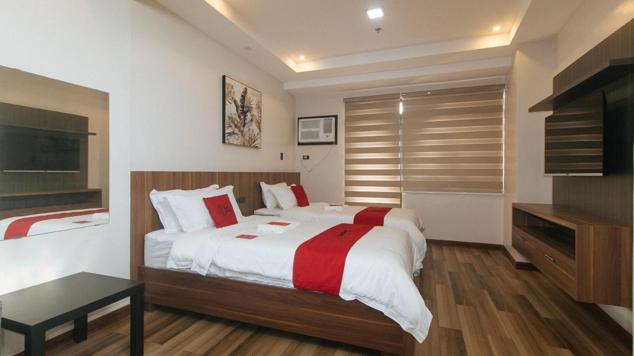 Reddoorz Plus @ Bez Tower And Residences San Juan San Juan  エクステリア 写真