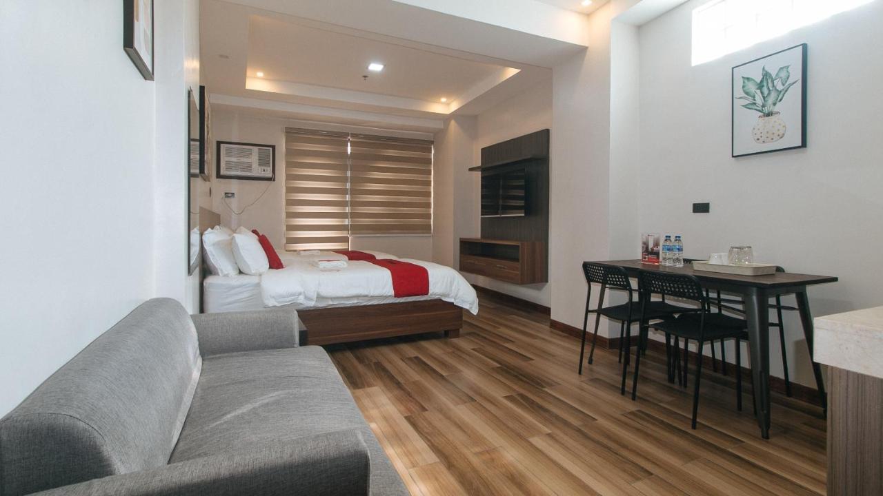 Reddoorz Plus @ Bez Tower And Residences San Juan San Juan  エクステリア 写真